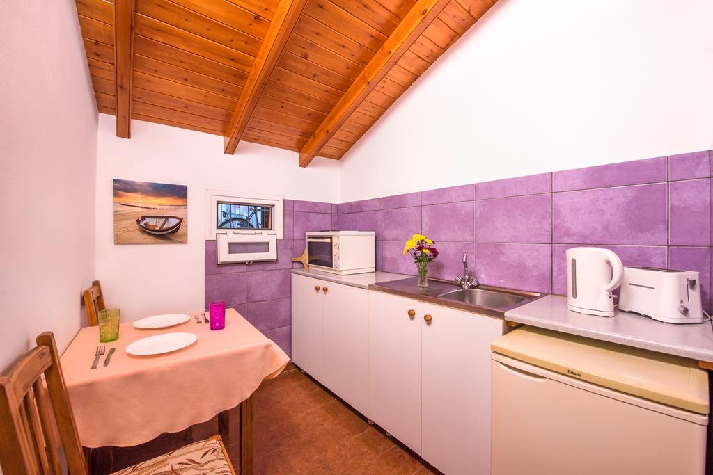 Argo Pool & Bar Aparthotel Benitses  Ngoại thất bức ảnh